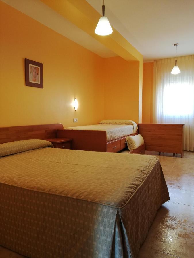 Hostal Pereirina Cee Exterior photo
